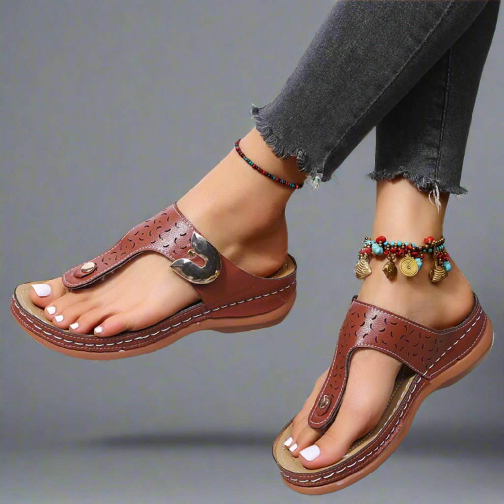 Sylvia™ – Buckled Toe Post Sandals