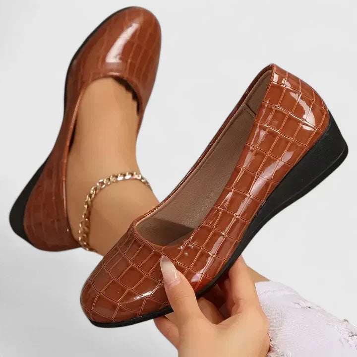 Sylvia™ | Orthopedic Dignified Shoes